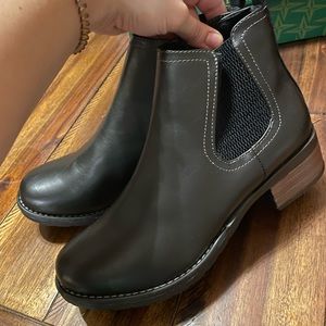 Black boots with memory foam. Never worn. Size 10